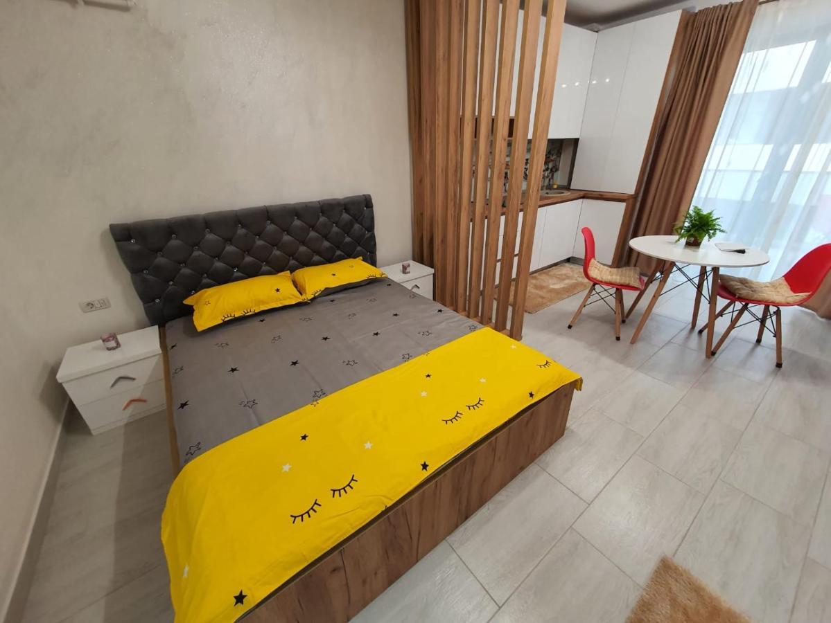 Listone' Apartment 12 Mamaia Nord Năvodari Eksteriør billede